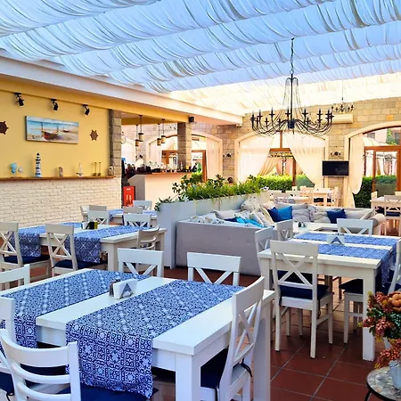 Attractive In Sunny Cascadas Family