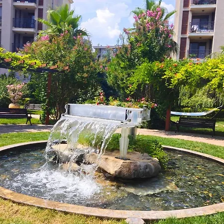 Διαμέρισμα Attractive In Sunny Cascadas Family