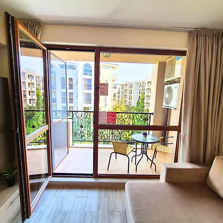 Attractive In Sunny Cascadas Family